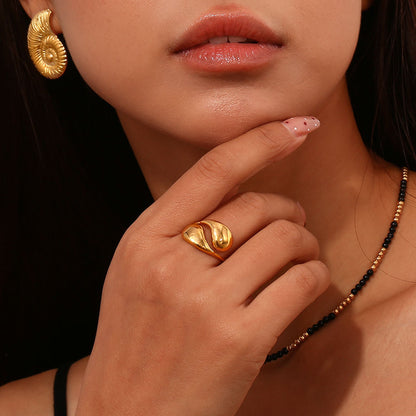 Anillo Gold Drop – Acero inoxidable baño oro 18k