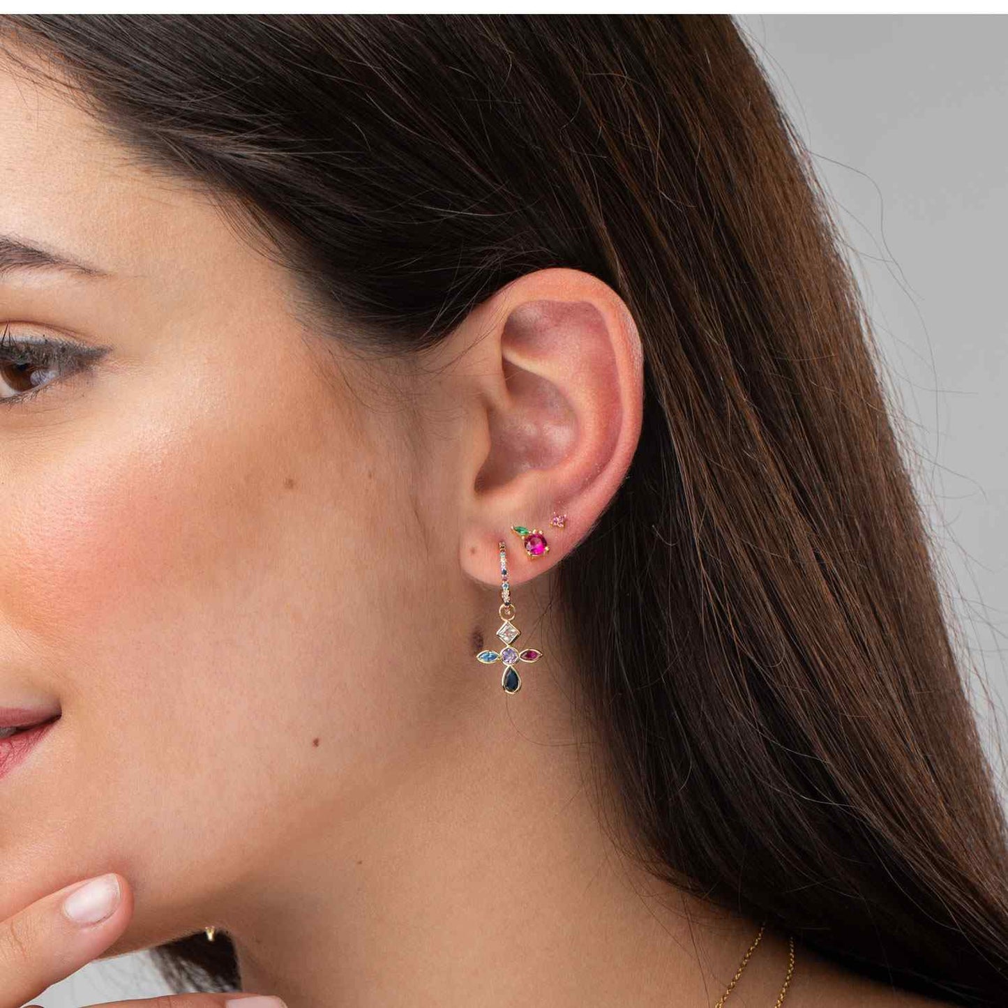 Pendientes Cruz Rainbow – Plata de Ley 925 Baño Oro 18k